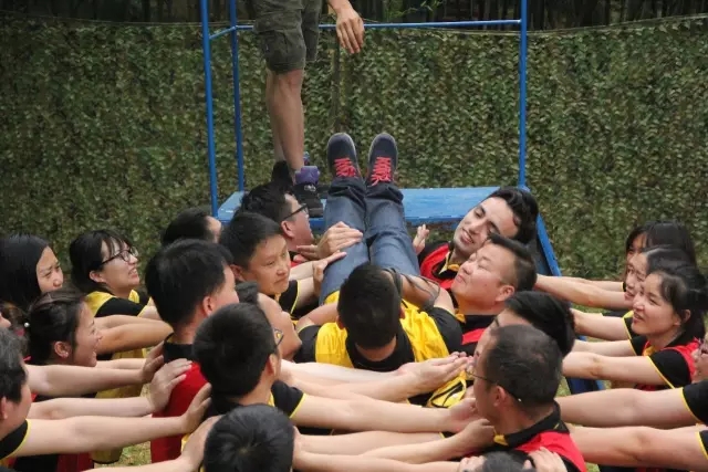 “向妄想启程” 贝斯特销售团建活动美满开放